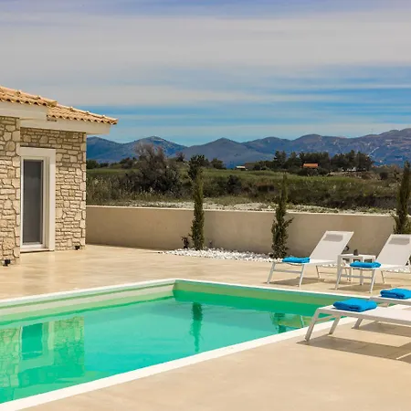 Lobelia - Ionian Collection Villa Lixouri